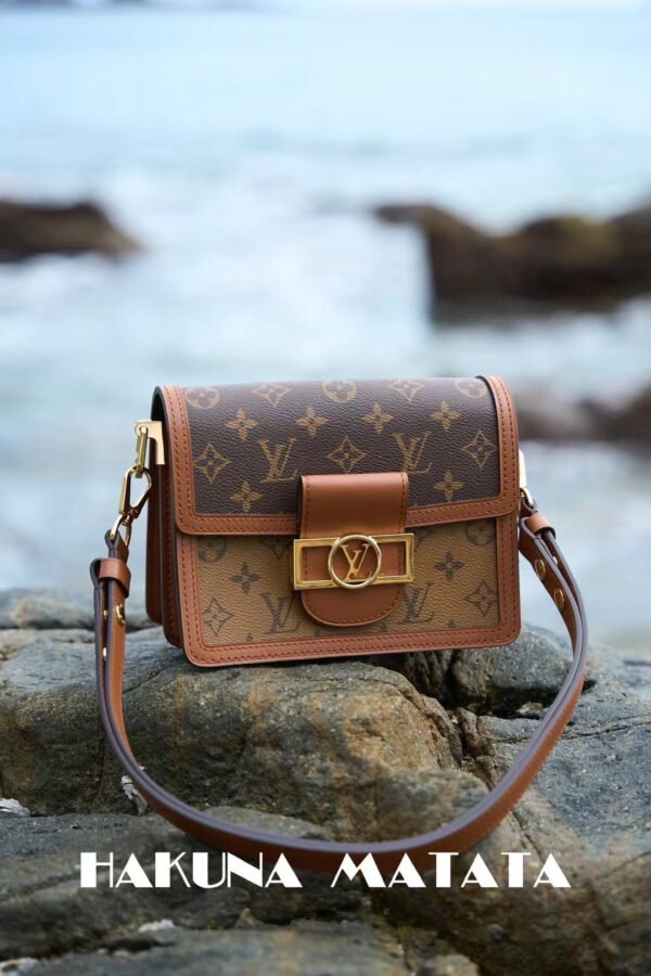 LOUIS VUITTON MINI DAUPHINE M45959