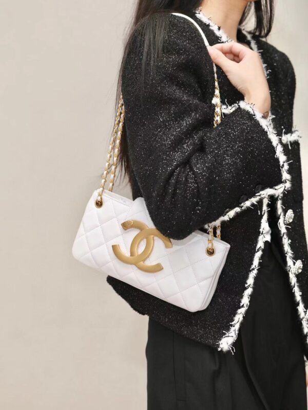 CHANEL 24C Baguette Bag