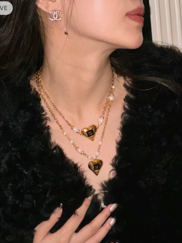 CHANEL 23K Heart Necklace