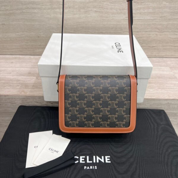 CELINE BESACE CLEA TRIOMPHE Bag