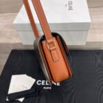 CELINE BESACE CLEA TRIOMPHE Bag