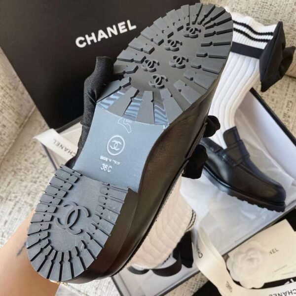 CHANEL Loafers