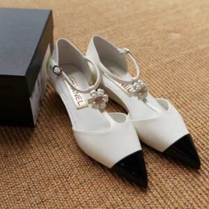 CHANEL 23K Pointed sandals