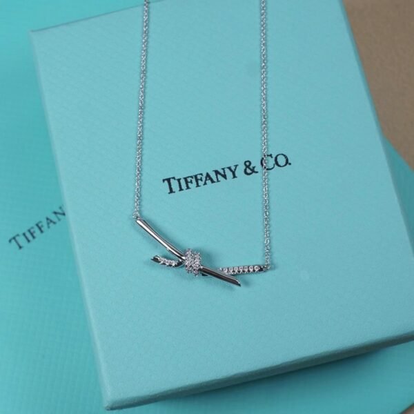 Tiffany kont Knot necklace