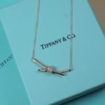 Tiffany kont Knot necklace