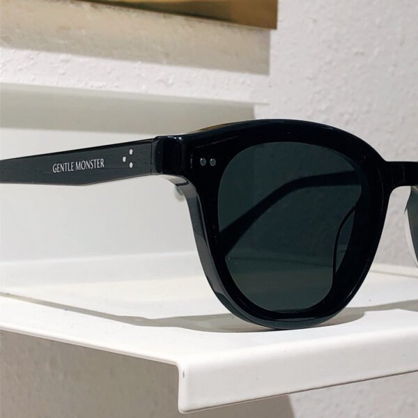 GENTLE MONSTER NEW NABI  sun glasses