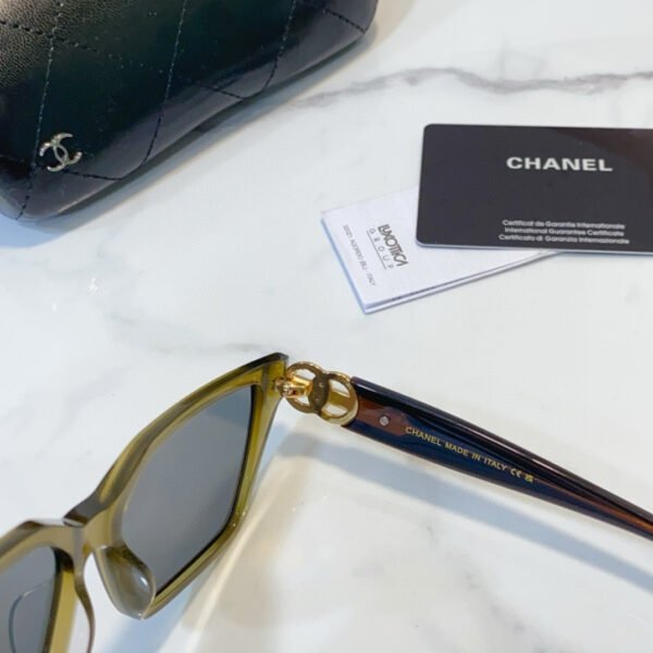 CHANEL SQUARE SUNGLASSES