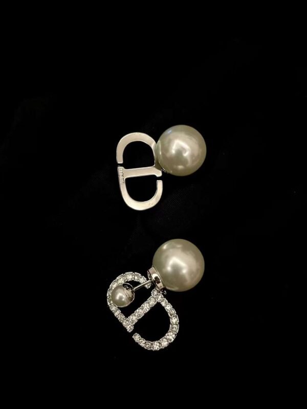 DIOR Silver rhinestone pearl stud earrings