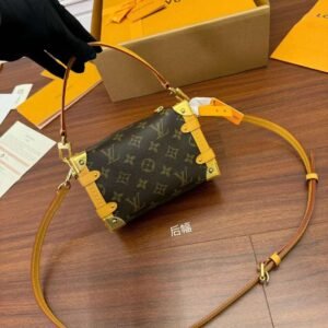 LV M46815 Side Trunk PM