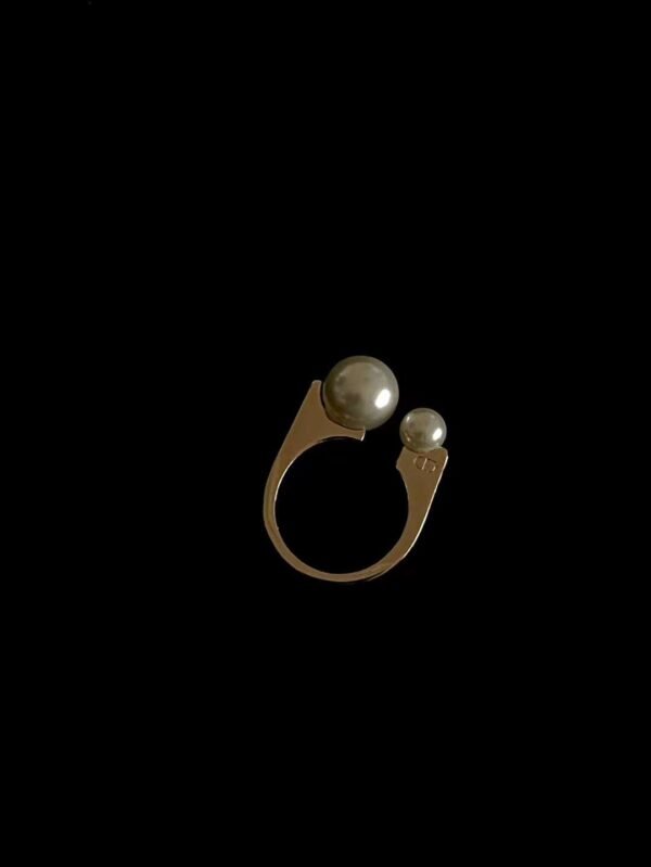 DIOR Double pearl ring