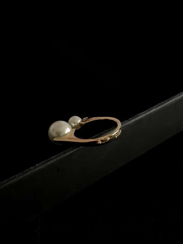 DIOR Double pearl ring