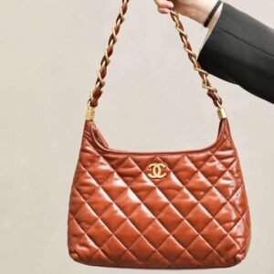 CHANEL 24A hobo Underarm tramp bag