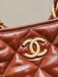 CHANEL 24A hobo Underarm tramp bag