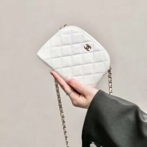 CHANEL 24C classic clutch with chain