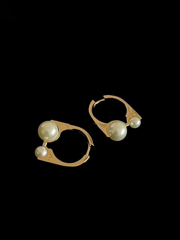 DIOR pearl earrings