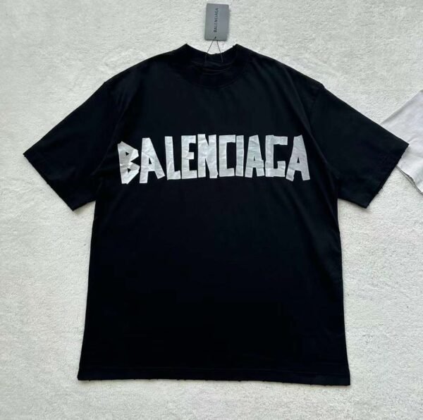 BALENCIAGA T-shirt