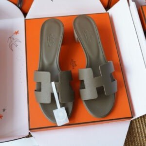 HERMES Oasis sandal